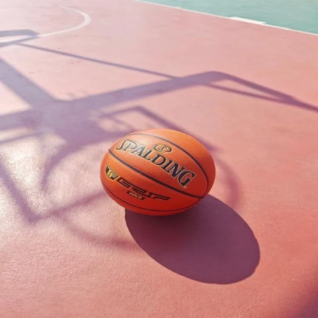 库里休赛期三分出手节奏优化与勇士战术重建的全新路径（XINGKONGSPORTS）